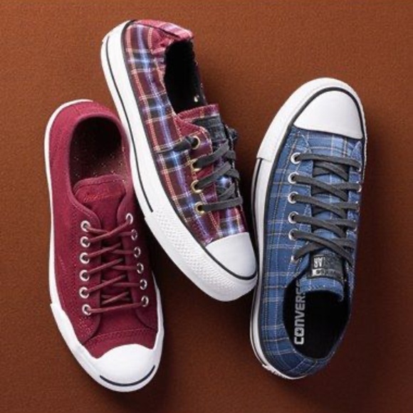 Converse Women’s Chuck Taylor All Star Burgundy and Black Plaid Low Tops - Sz 7 - Picture 3 of 13